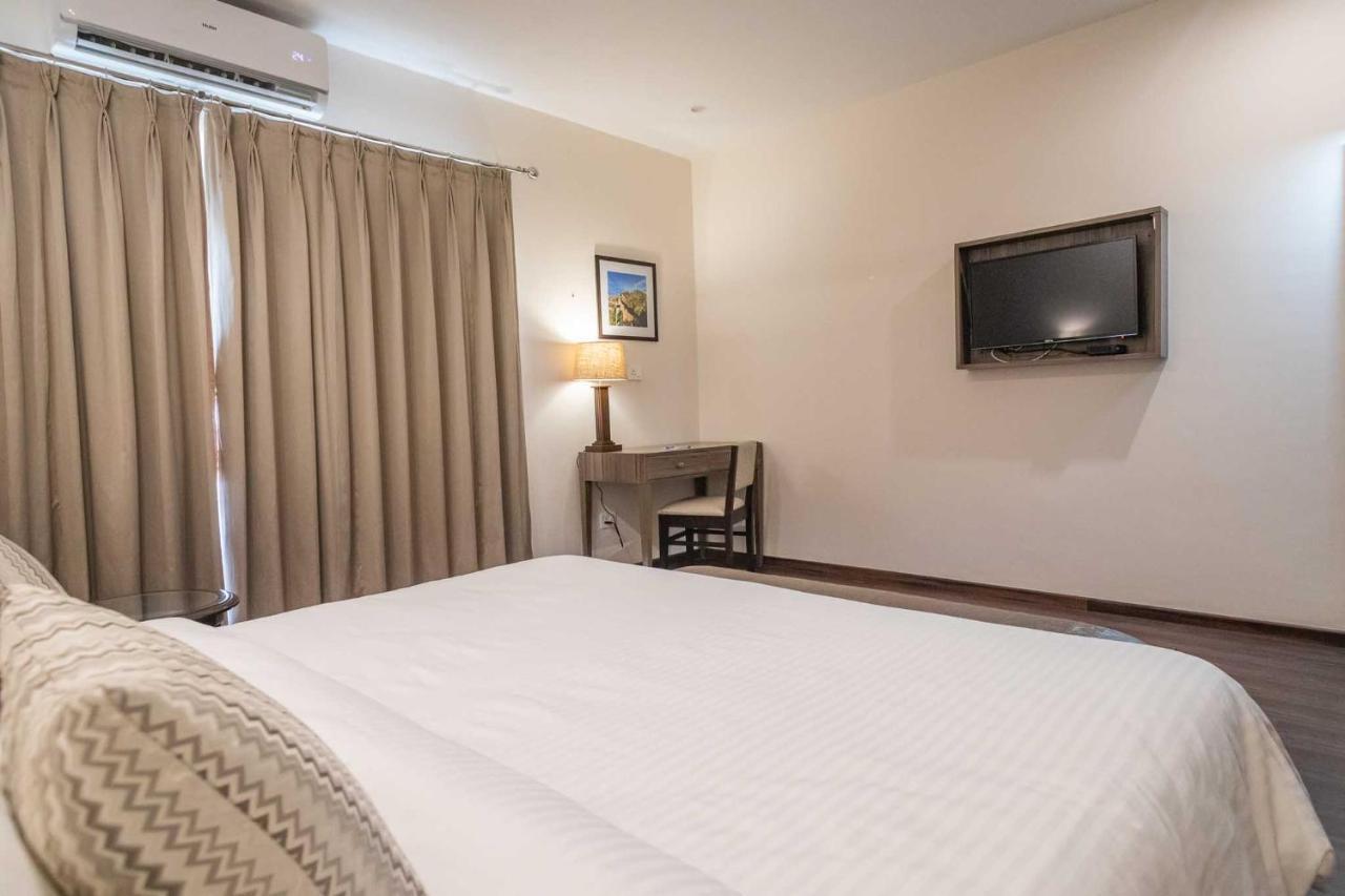 Hotel Alaya เดห์ราดุน ภายนอก รูปภาพ