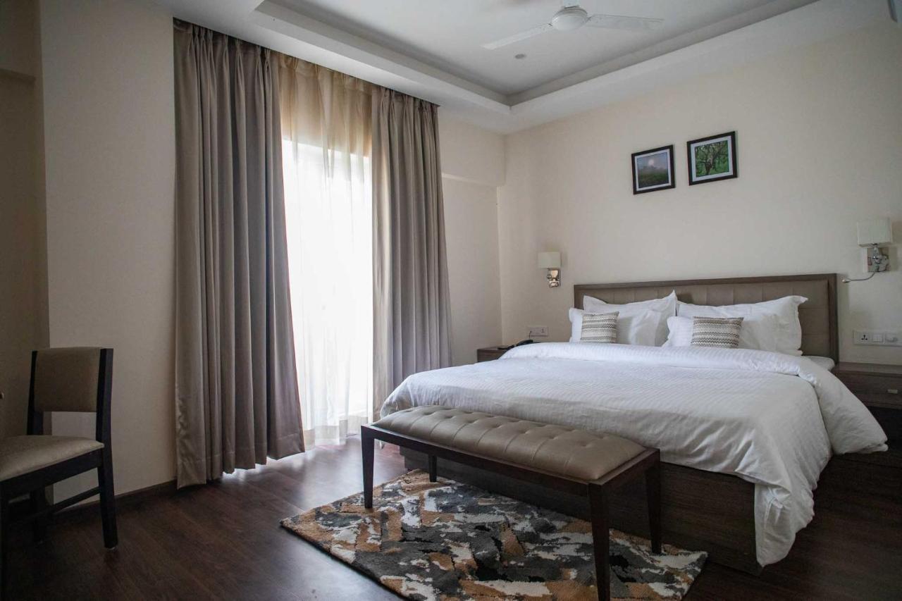 Hotel Alaya เดห์ราดุน ภายนอก รูปภาพ