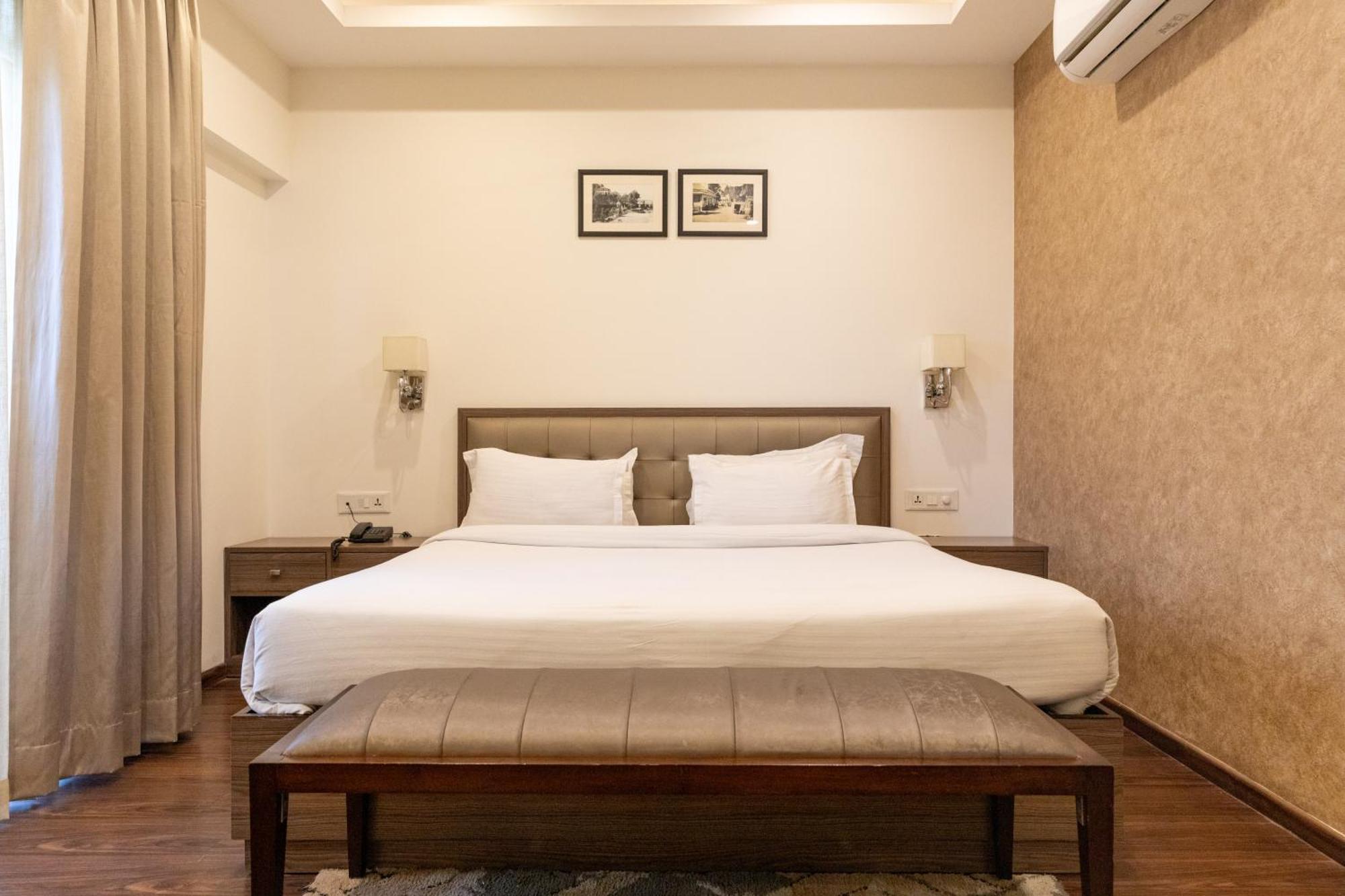 Hotel Alaya เดห์ราดุน ภายนอก รูปภาพ
